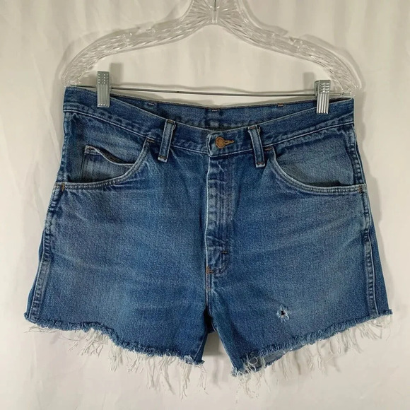 Rustler Shorts Women's 34 Medium Wash 100% Cotton Bull Paint Pockets Button - Picture 1 of 11
